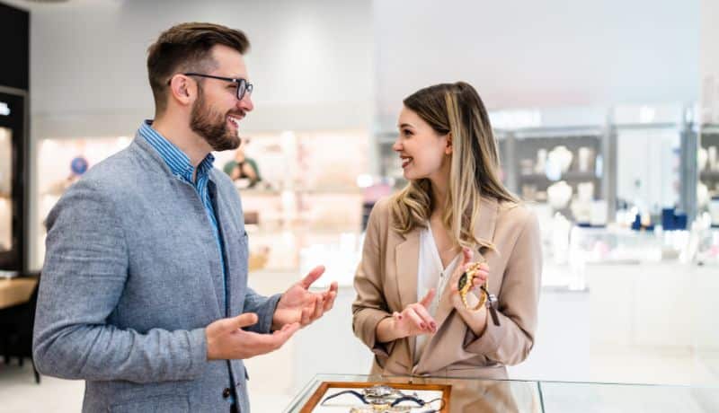 Clienteling Terms Every Retailer Should Know (And Best Practices to Get It Right)